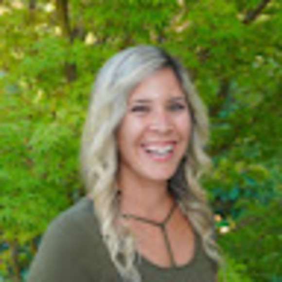 Meet your Posher, Heather - Picture 1 of 1